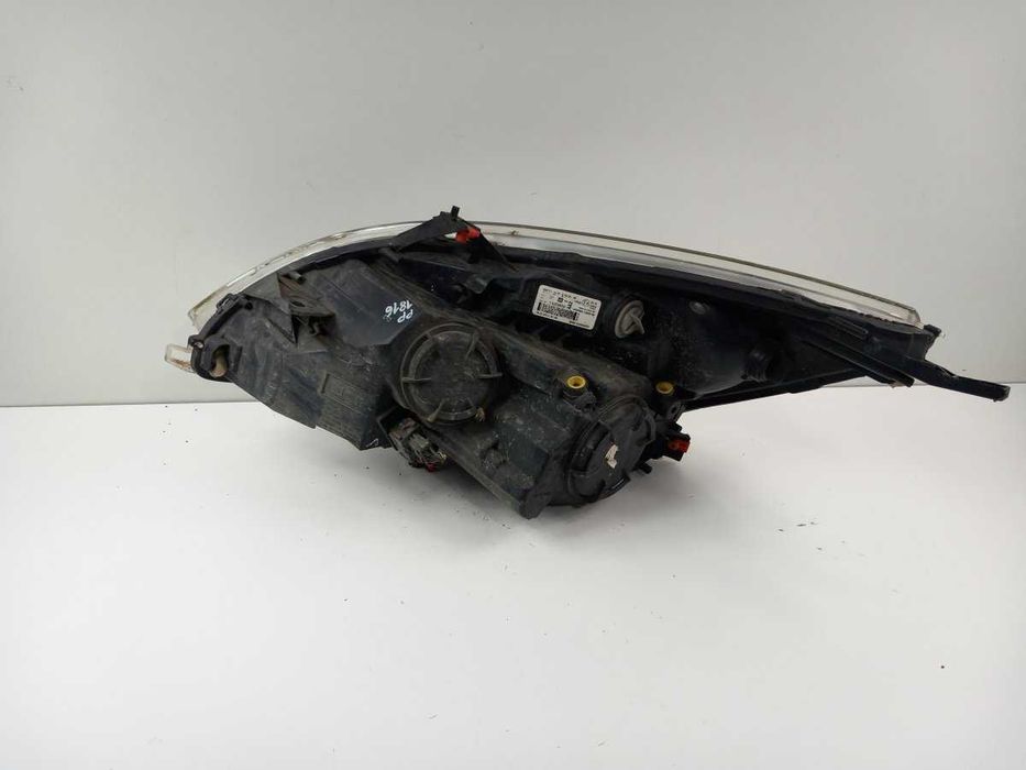 Opel Meriva B Lampa Przód Prawa