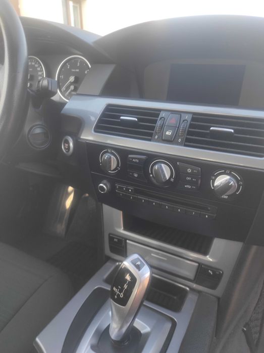 BMW seria 5 E61 520d n47 177km automat