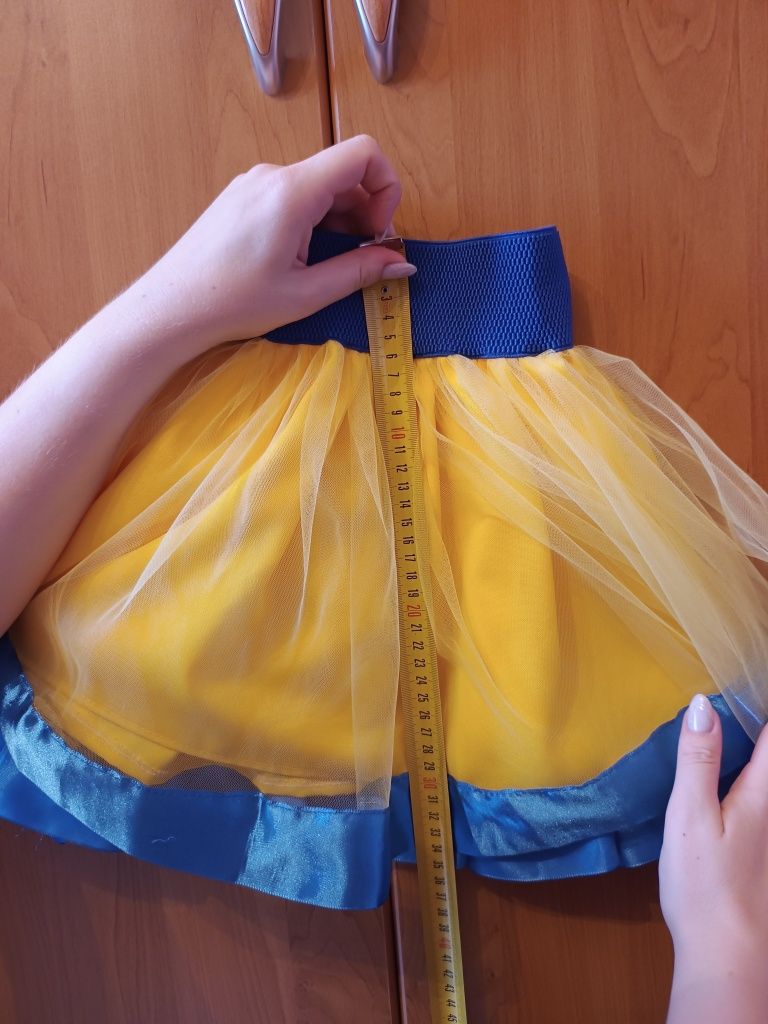 Продам костюм (спідничка та вишиванка)