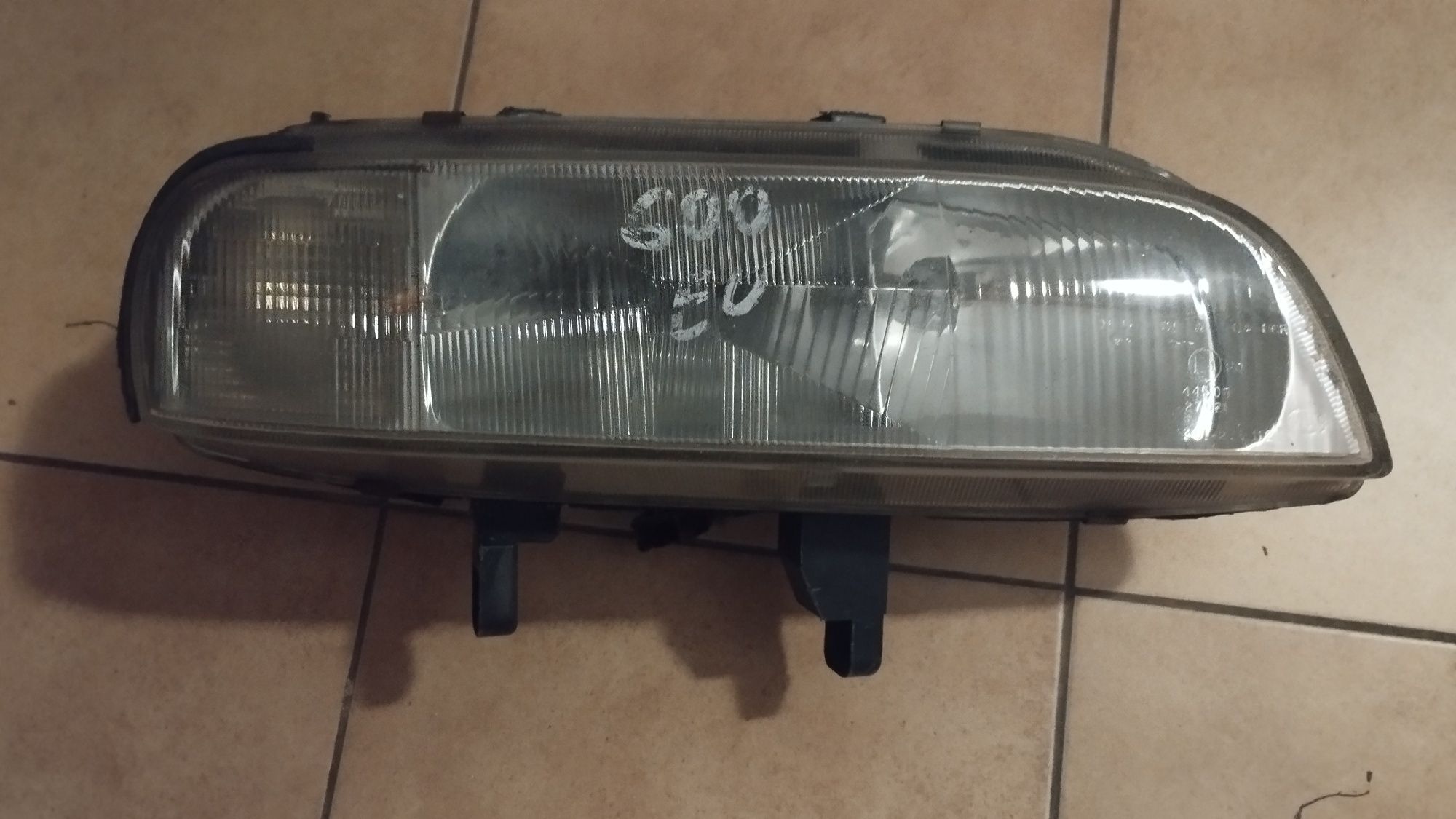 Lampa przód prawa rover 600