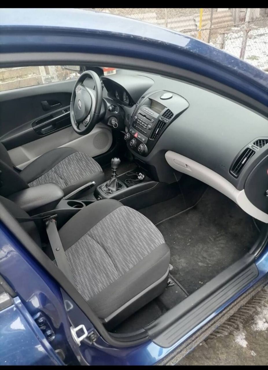 Авто Kia ceed 1.4 2008