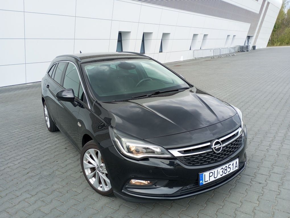 Opel Astra Sport Tourer.