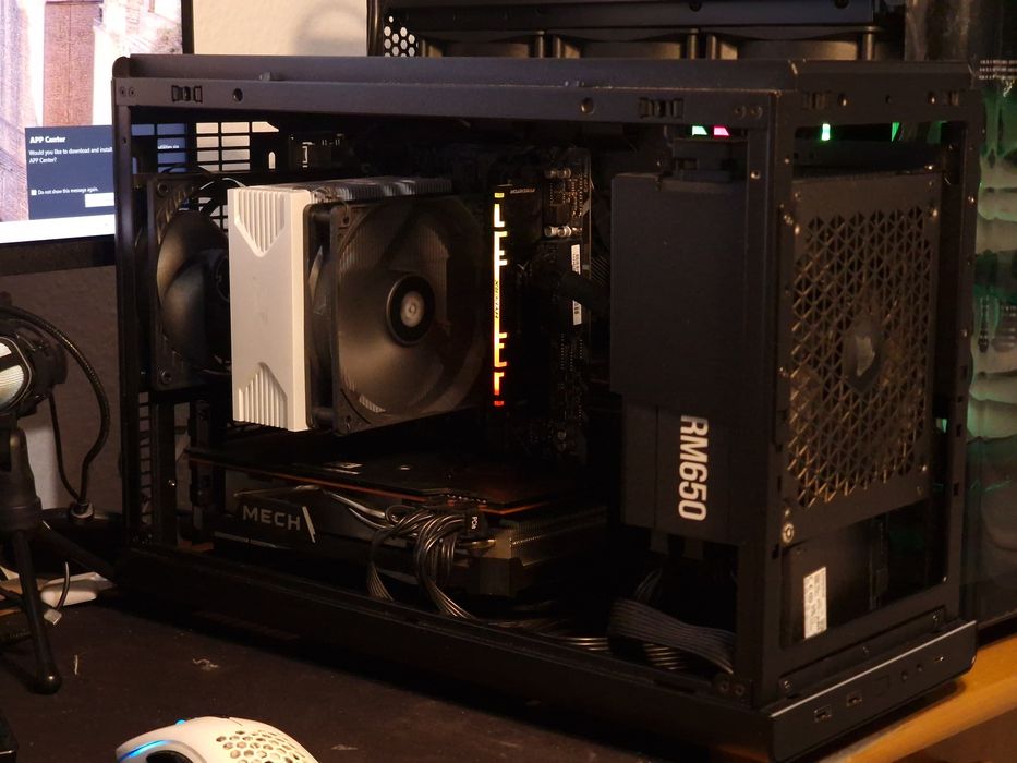 Komputer Ryzen 5 5600/RX 6700XT/DDR4 32GB/SSD/650W/Lian Li