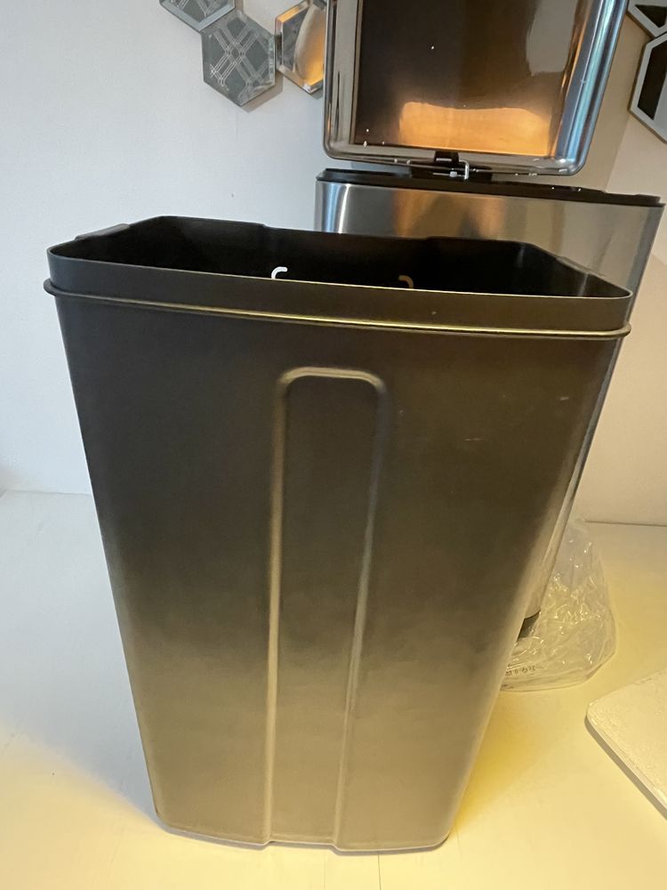 Kosz na śmieci metalowy INOX z cichym domkiem 40L