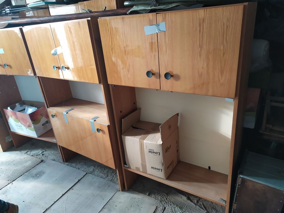 Meble drewniane regał