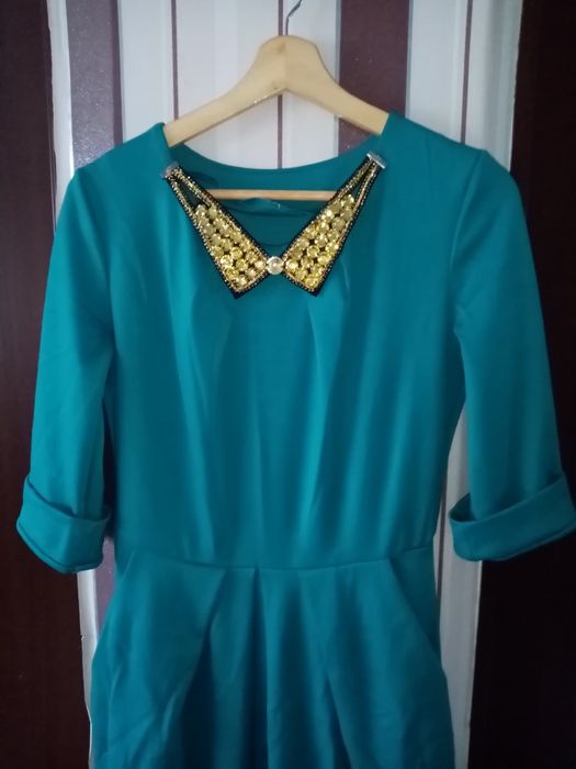 Плаття жіноче в гарному стані