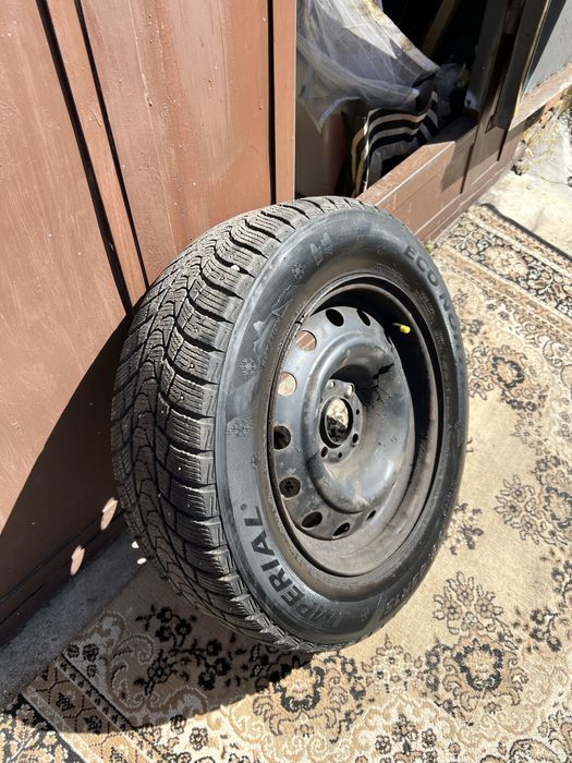 Продам шини с дисками 195/65 R15 Зима