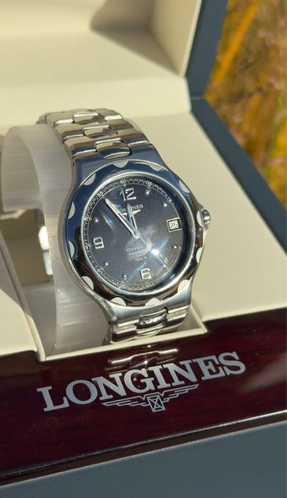 Годинник LONGINES Conquest V.H.P. Perpetual Calendar 35мм