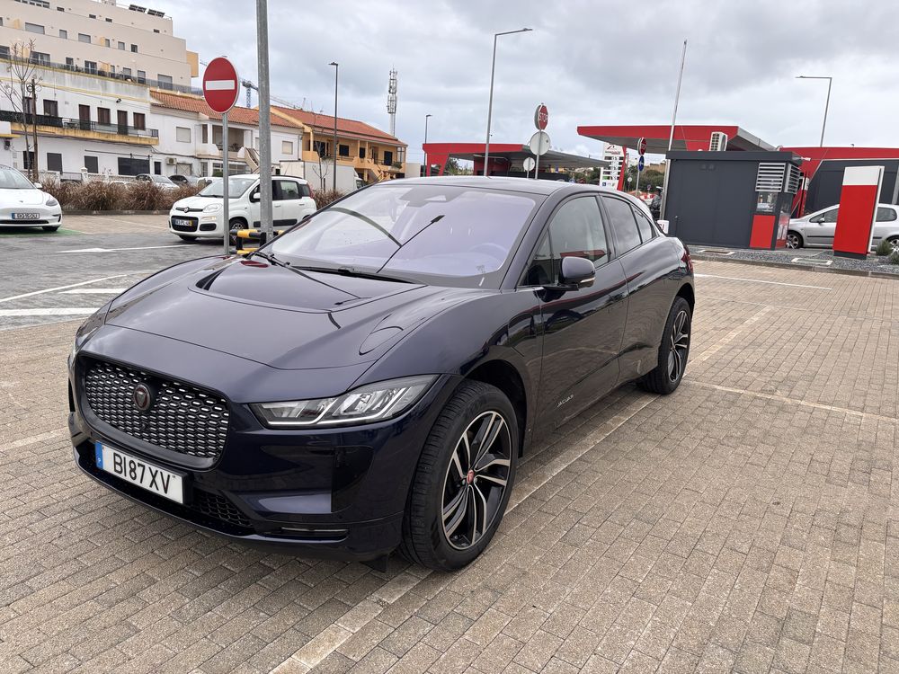 JAGUAR I-Pace EV400 AWD R-Dynamic