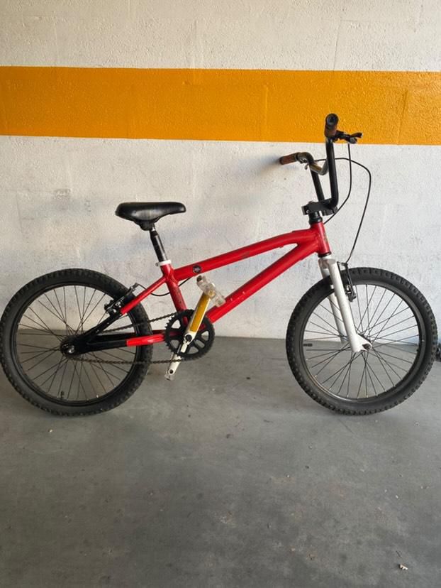 bmx monty como nova