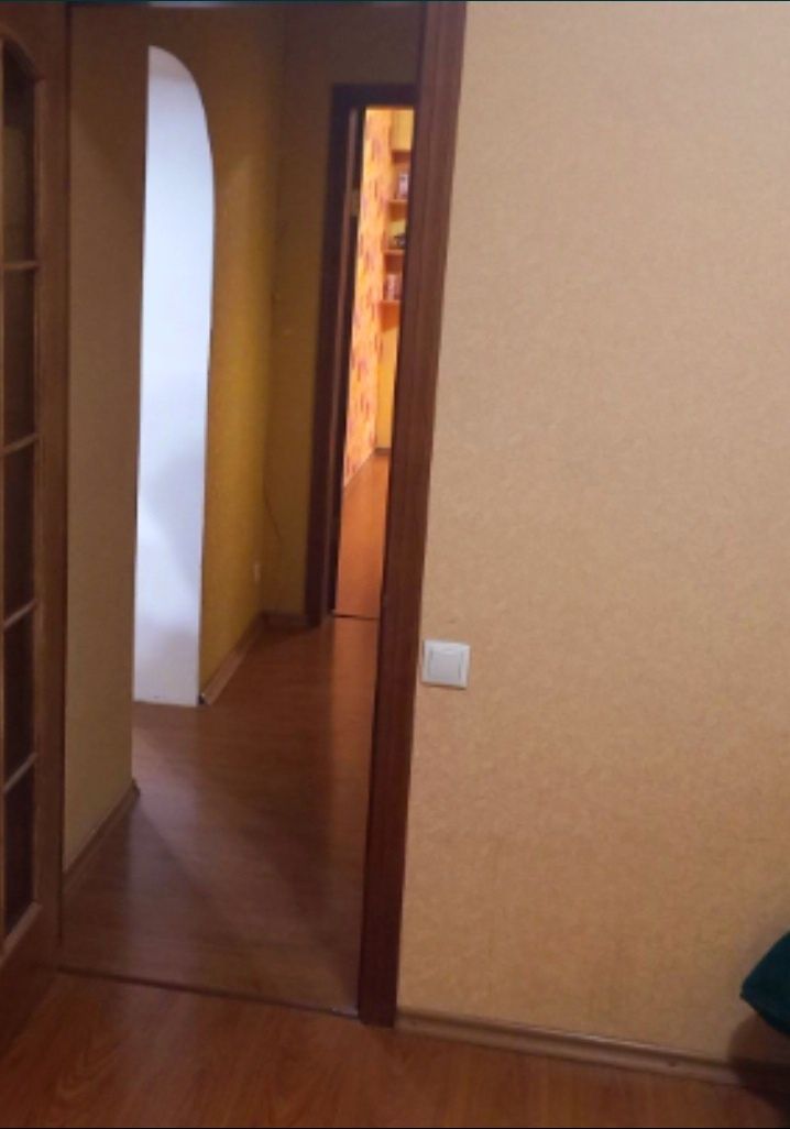 Продам трехкомнатную квартиру  на Бабурке!.