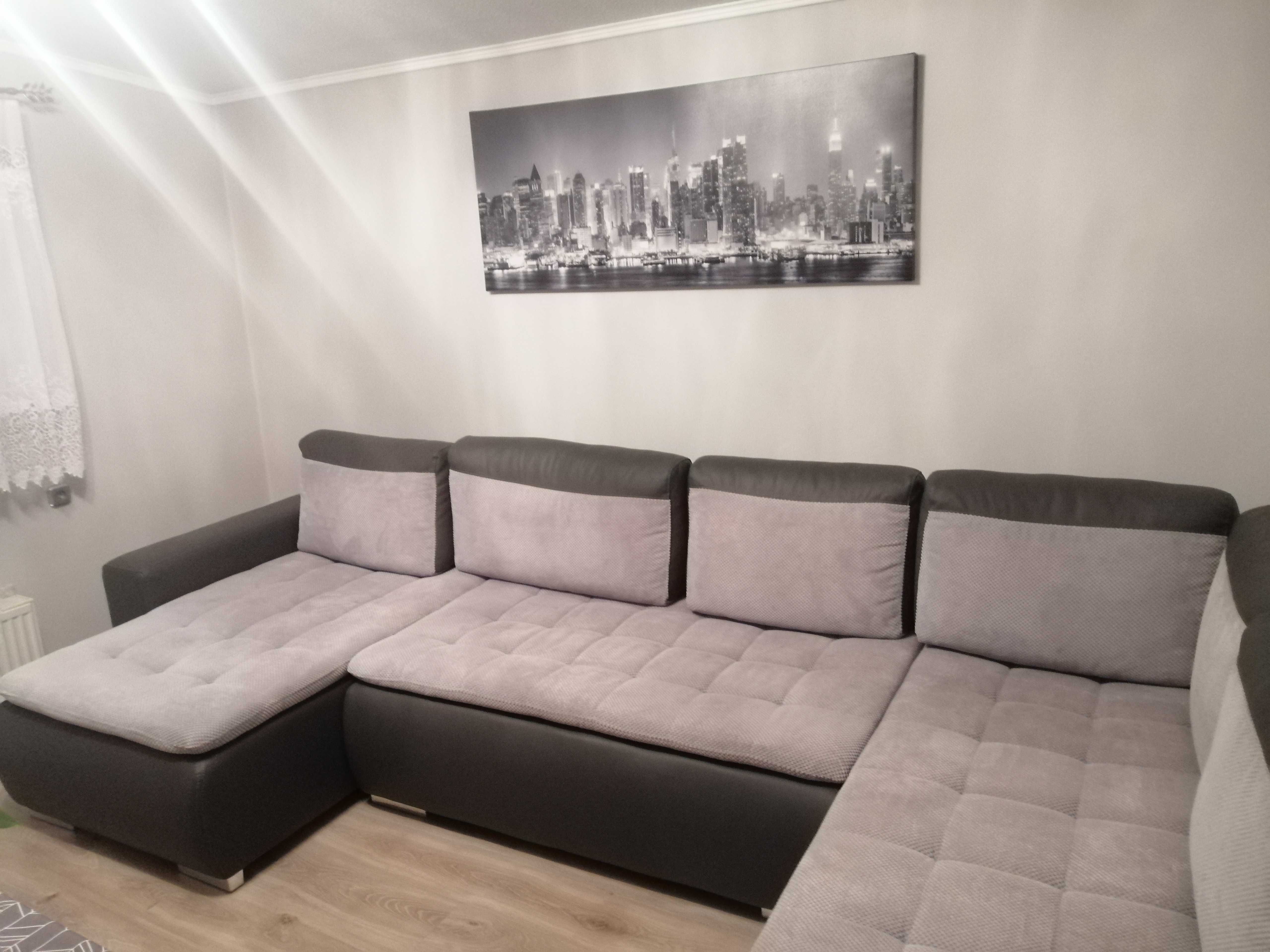 Rogówka w kształcie litery U z funkcją spania