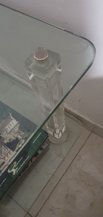 Mesa de centro em vidro