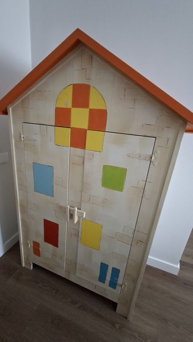 Roupeiro criança O CASTELO