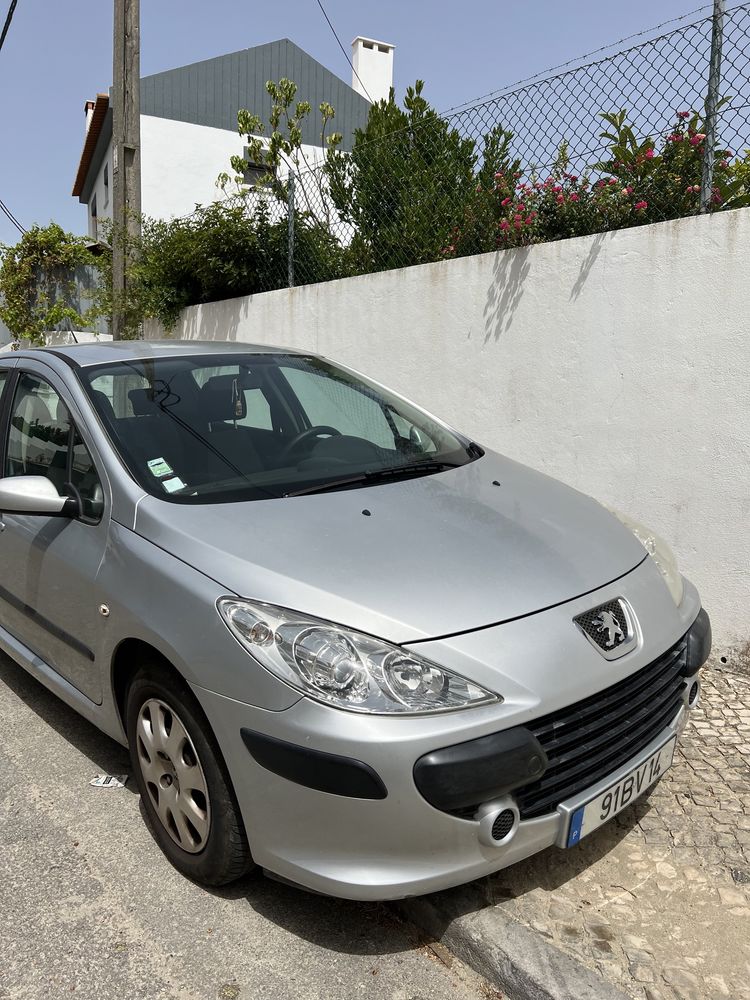 Peugeot 307 Cinzento - 131 000 Km