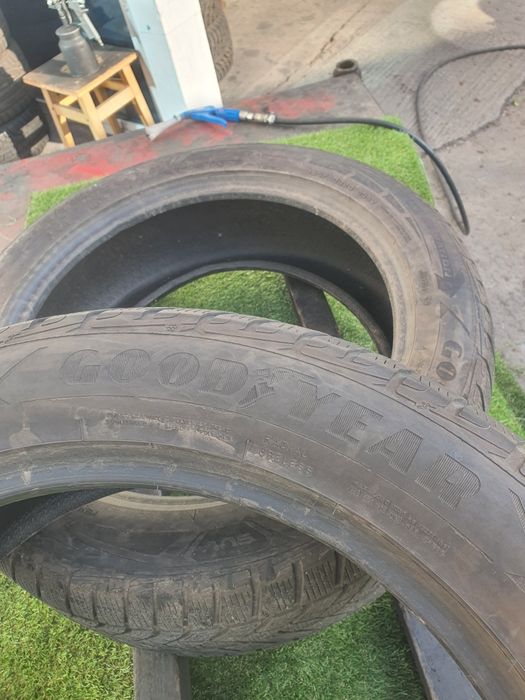 Good Year Ultragrip 255/50 R20