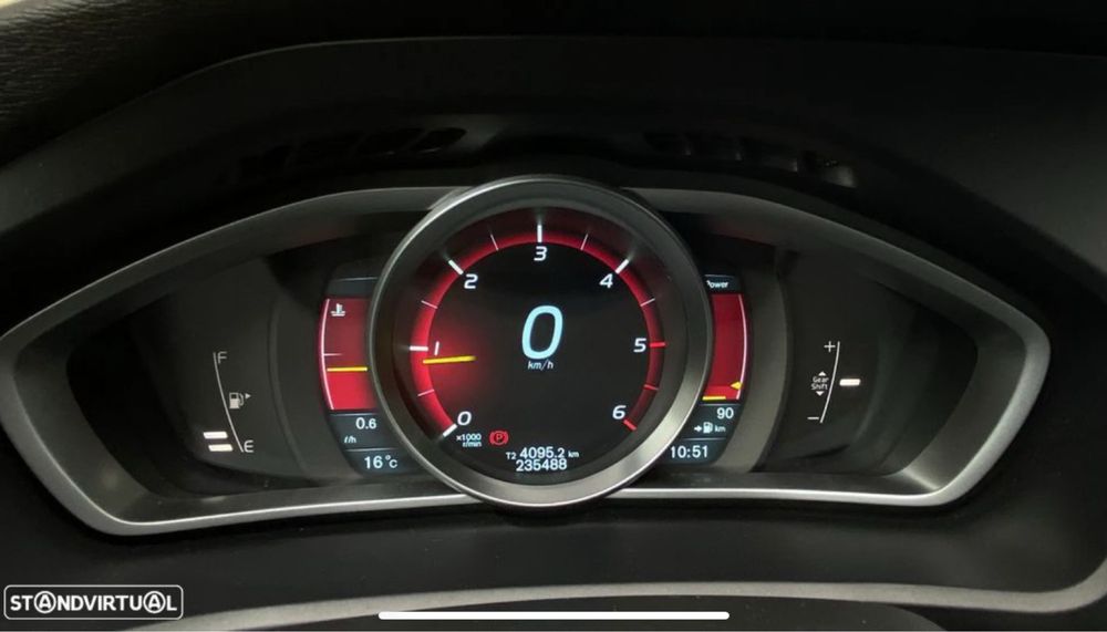 Volvo V40 2013 RDesign