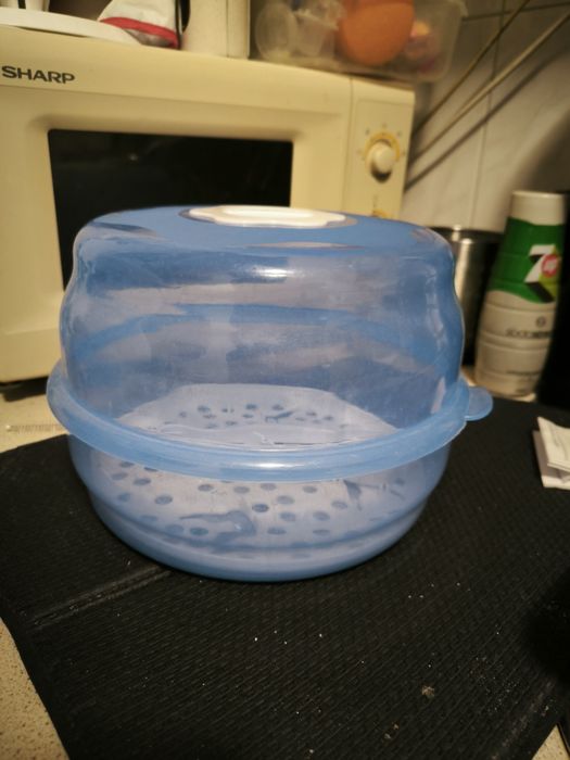 Oddam sterylizator parowy canpol do mikrofali i ociekacz do butelek