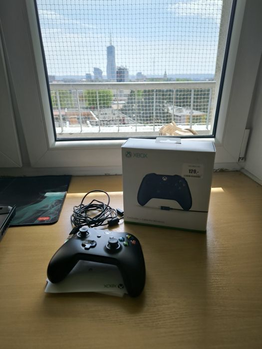 Pad od Xbox one czarny