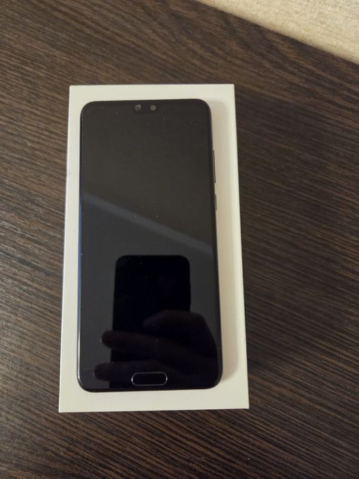 Продам телефон Huawei P20