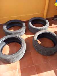 Pneus 235/45/R18