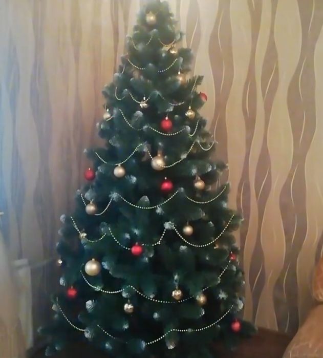 Ялинка штучна 2,2 м