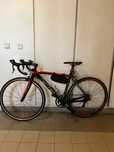 Bicicleta de estrada TWITTER mod TW736 + Rolo de treino + acessórios