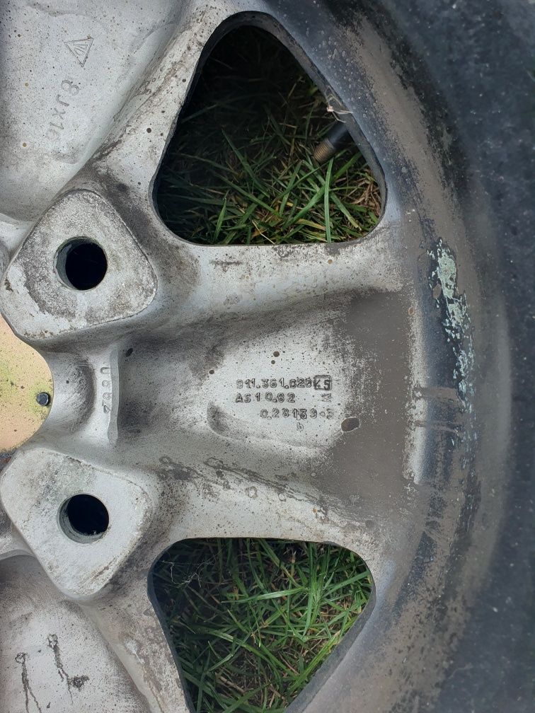Porche 911 felga 16 oryginalna ze znaczkiem