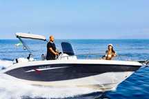 Nowa łódź motorowa: Trimarchi AMUNI - 6,00m/7 osób - od dystrybutora !