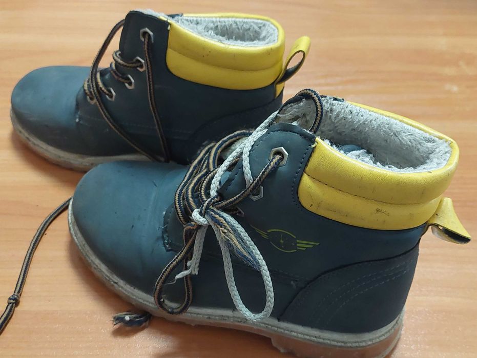 Buty zimowe chłopięce r. 32
