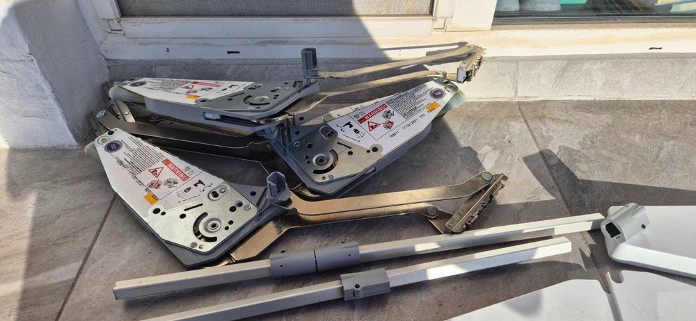 Механізм для паралельного підйому вгору Hafele фасадів ДСП