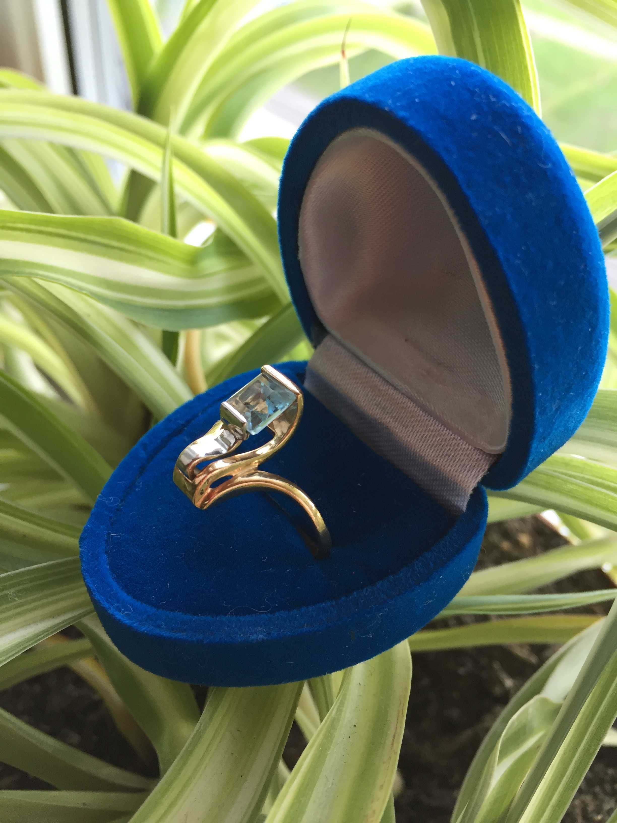 кольцо, золото с натуральным топазом 1.4 карата