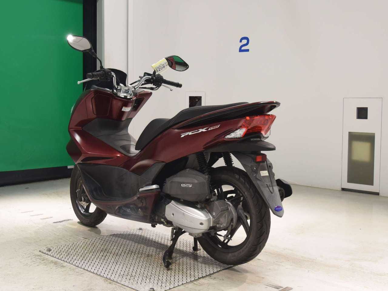 Купить японский скутер Honda PCX 150 KF18, мотосалон Артмото Полтава