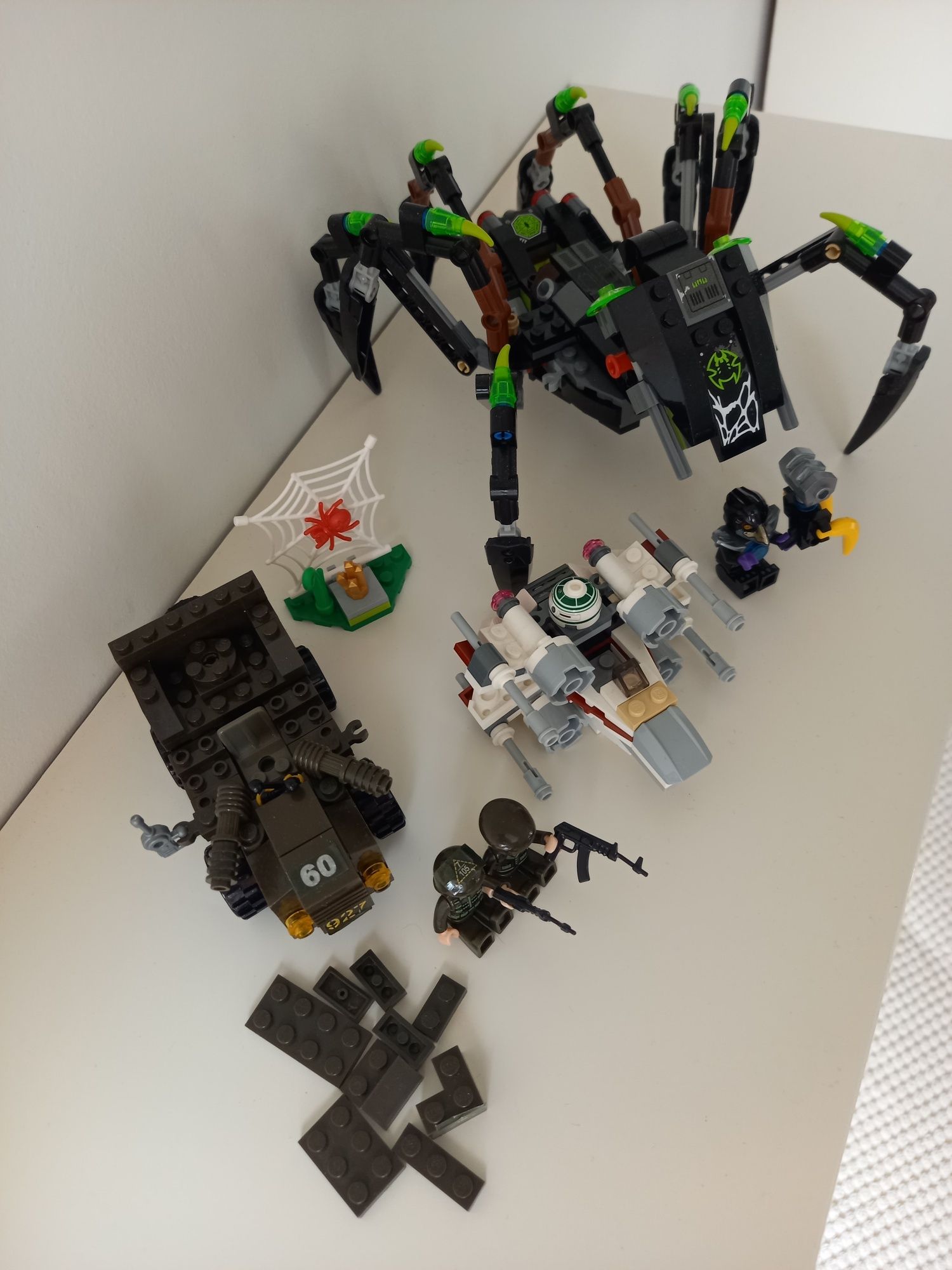 Lego 70130, 75032 + pojazd Sluban