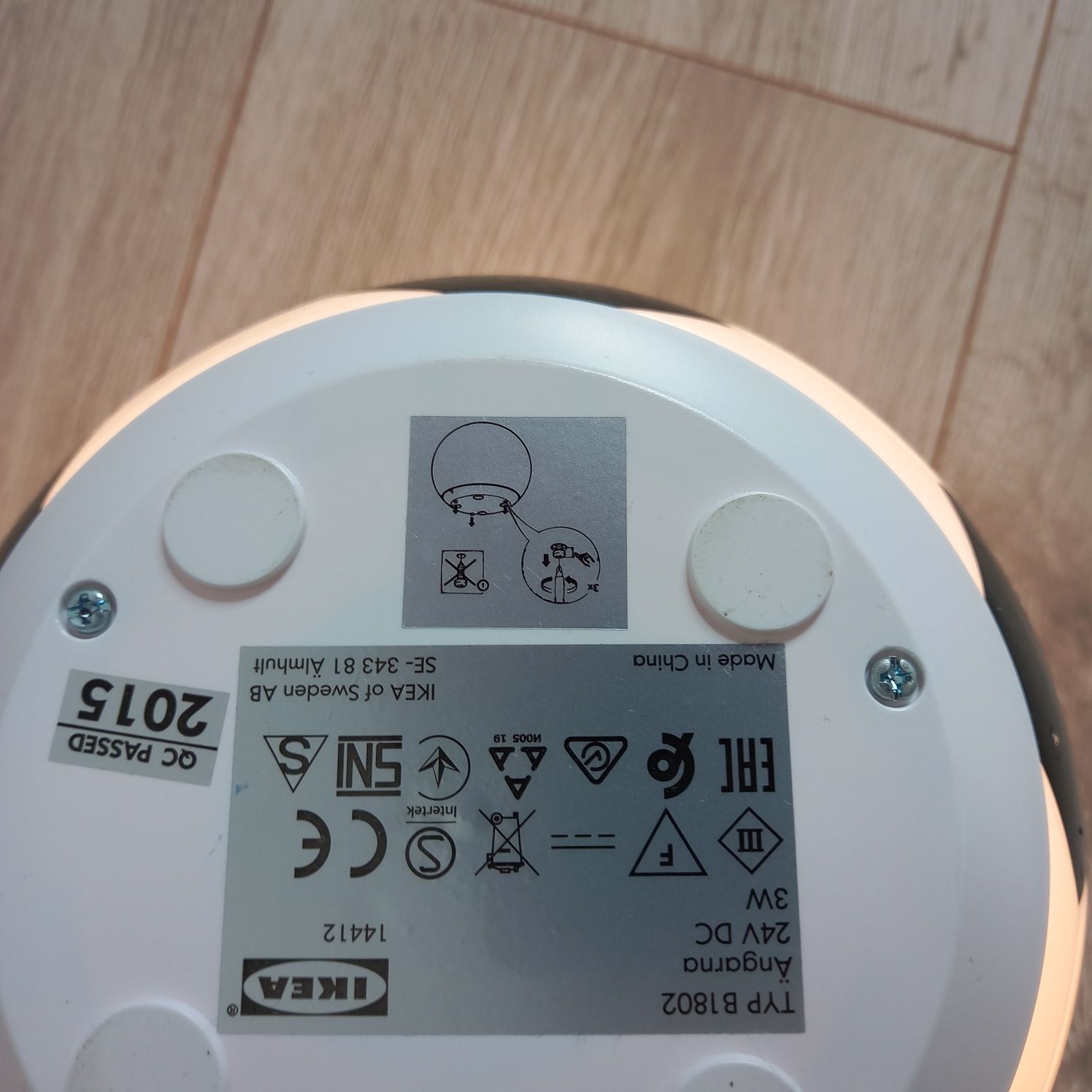 ÄNGARNA Ikea lampa stołowa LED ,wzór piłki
Lampa stołowa LED, wzór w p