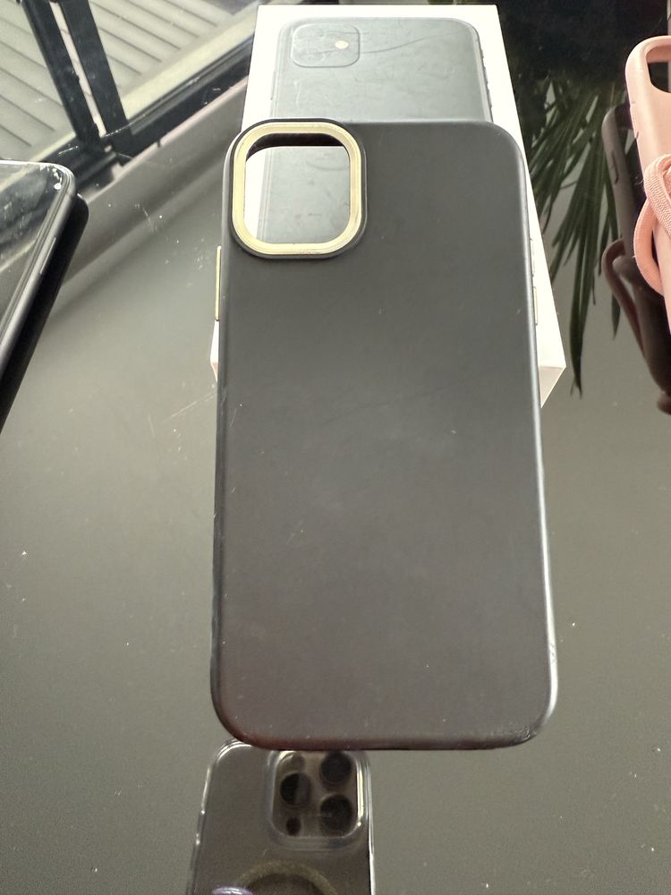 Iphone 11 czarny kabel opakowanie etui ideal