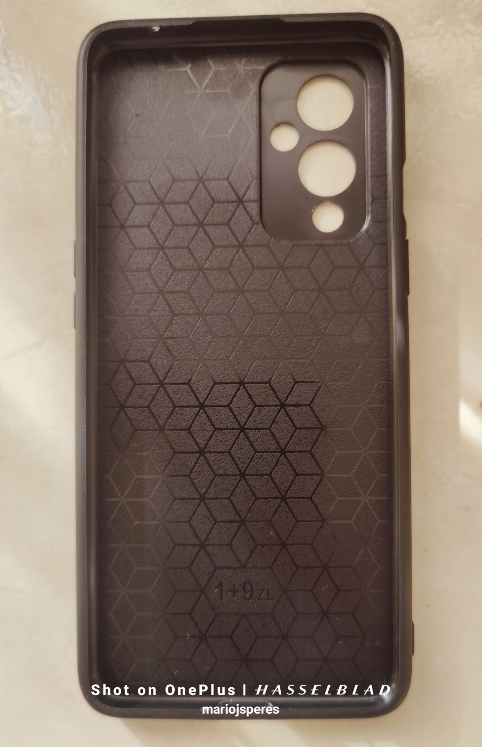 One Plus 9 5g capa sup. Resistente