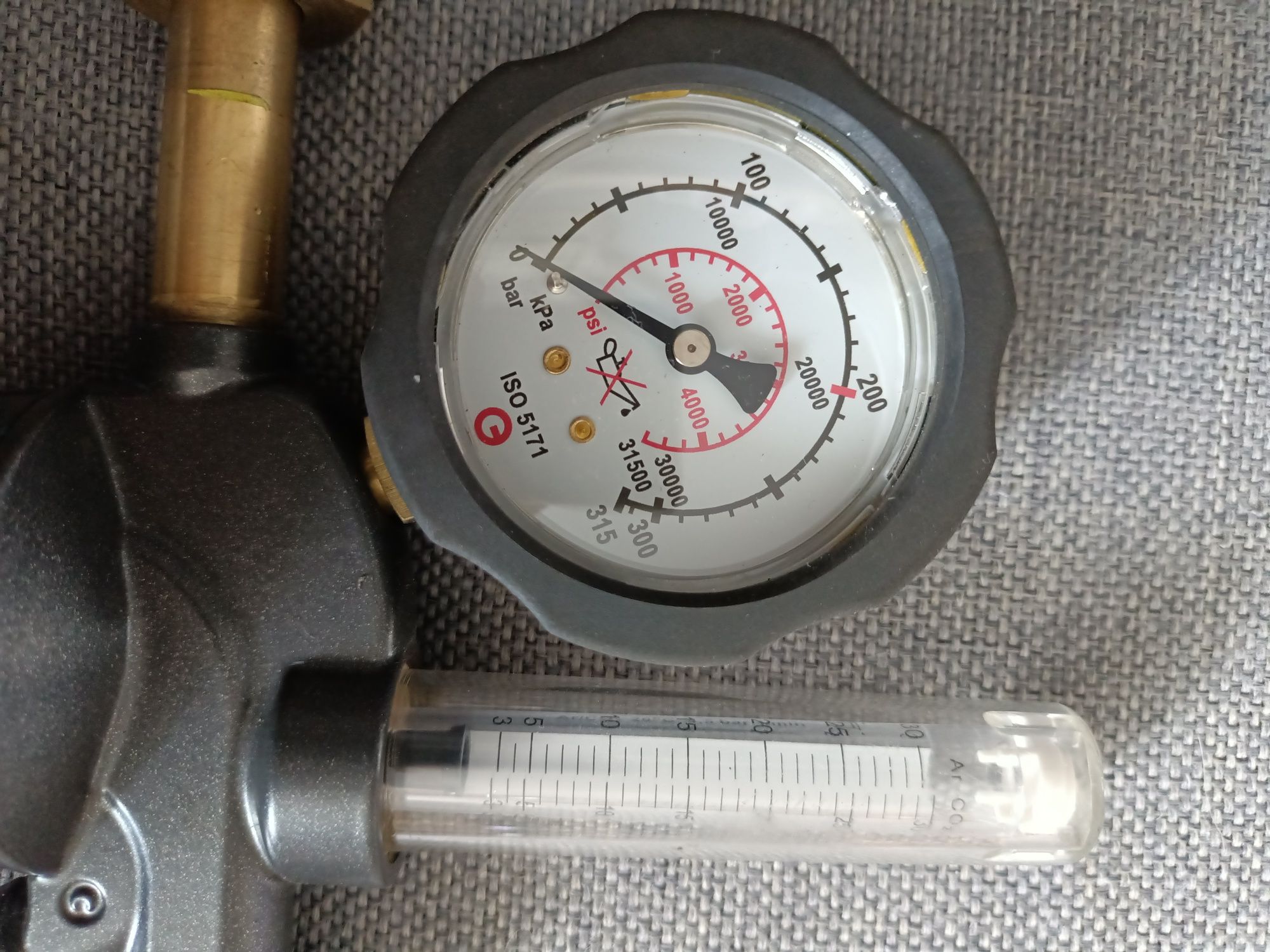 Reduktor butlowy Argon CO2 z rotametrem
