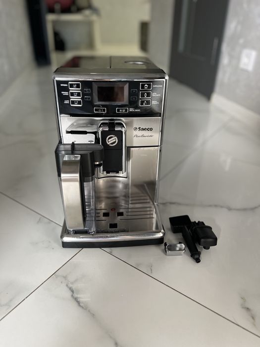 Кофемашинка Saeco Picobarista