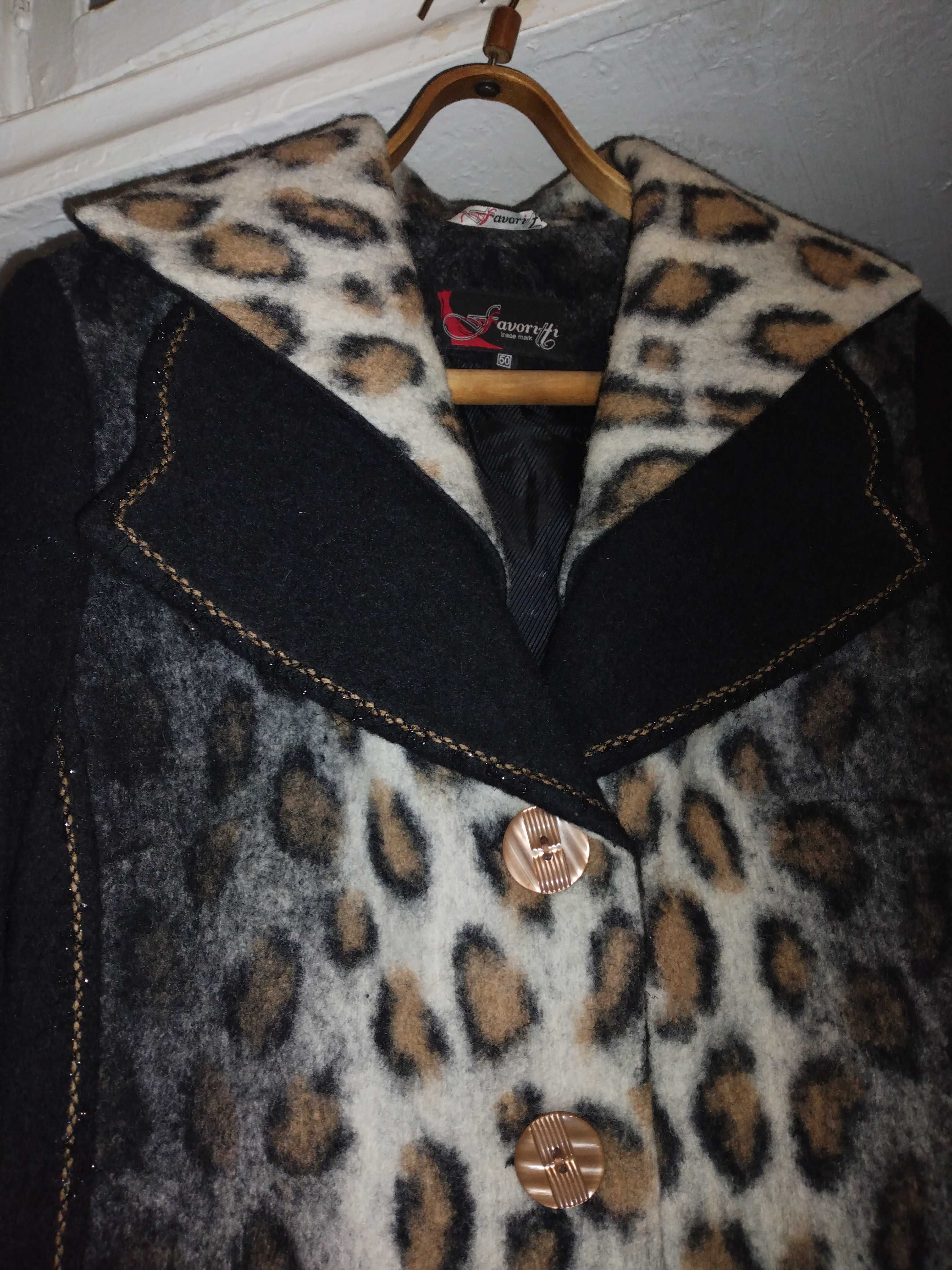 Модельное женское пальто ТМ Favoritti, р-р 50.