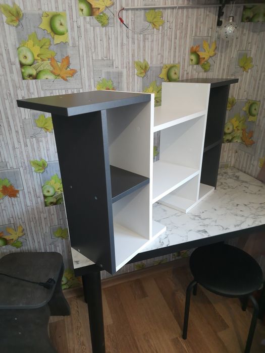 Поличка,полка на стіну.