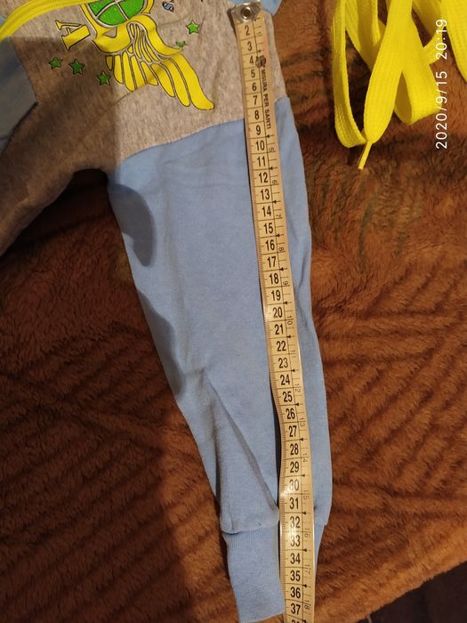 Спортивный костюмчик 86-92р.