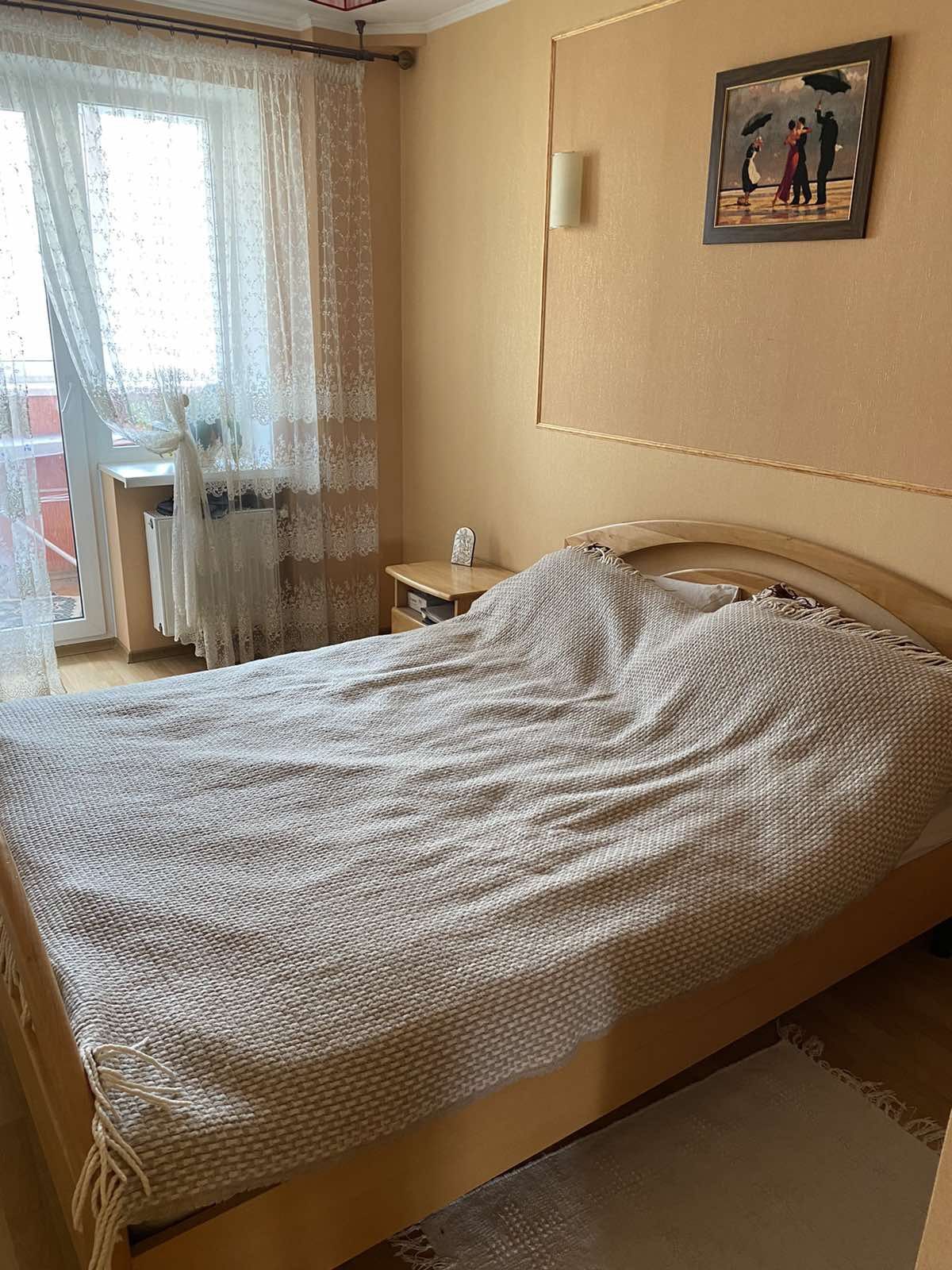 Здається трьохкімнатна квартира по вул. Пилипенко,1.