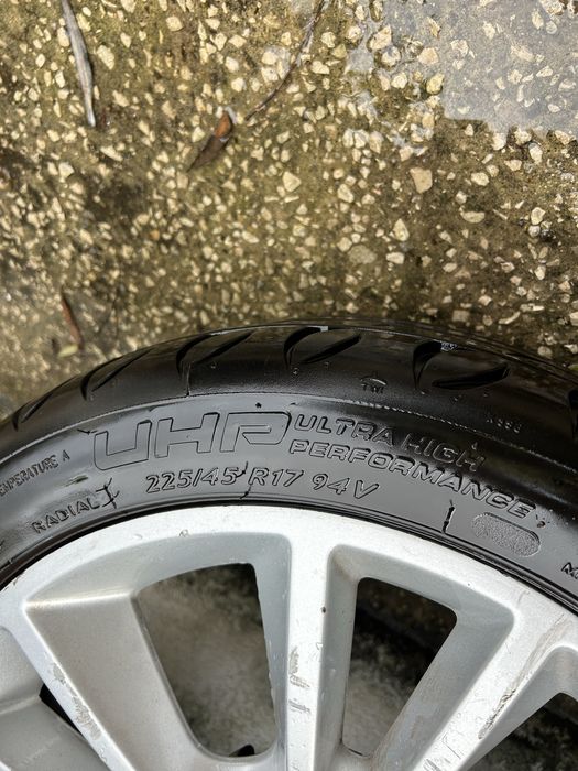 Jantes com pneus opel R17