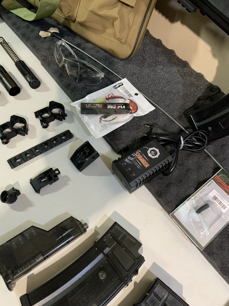 Arma/Réplica Airsoft AEG - G36 /G36K Jing Gong + Vários EXTRAS NOVOS +