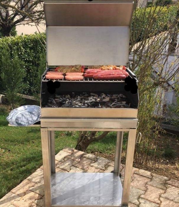 Barbecue portátil  em inox