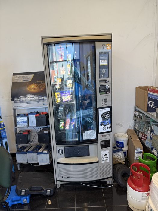 Maquina Vending Snacks e Bebidas Azkoyen