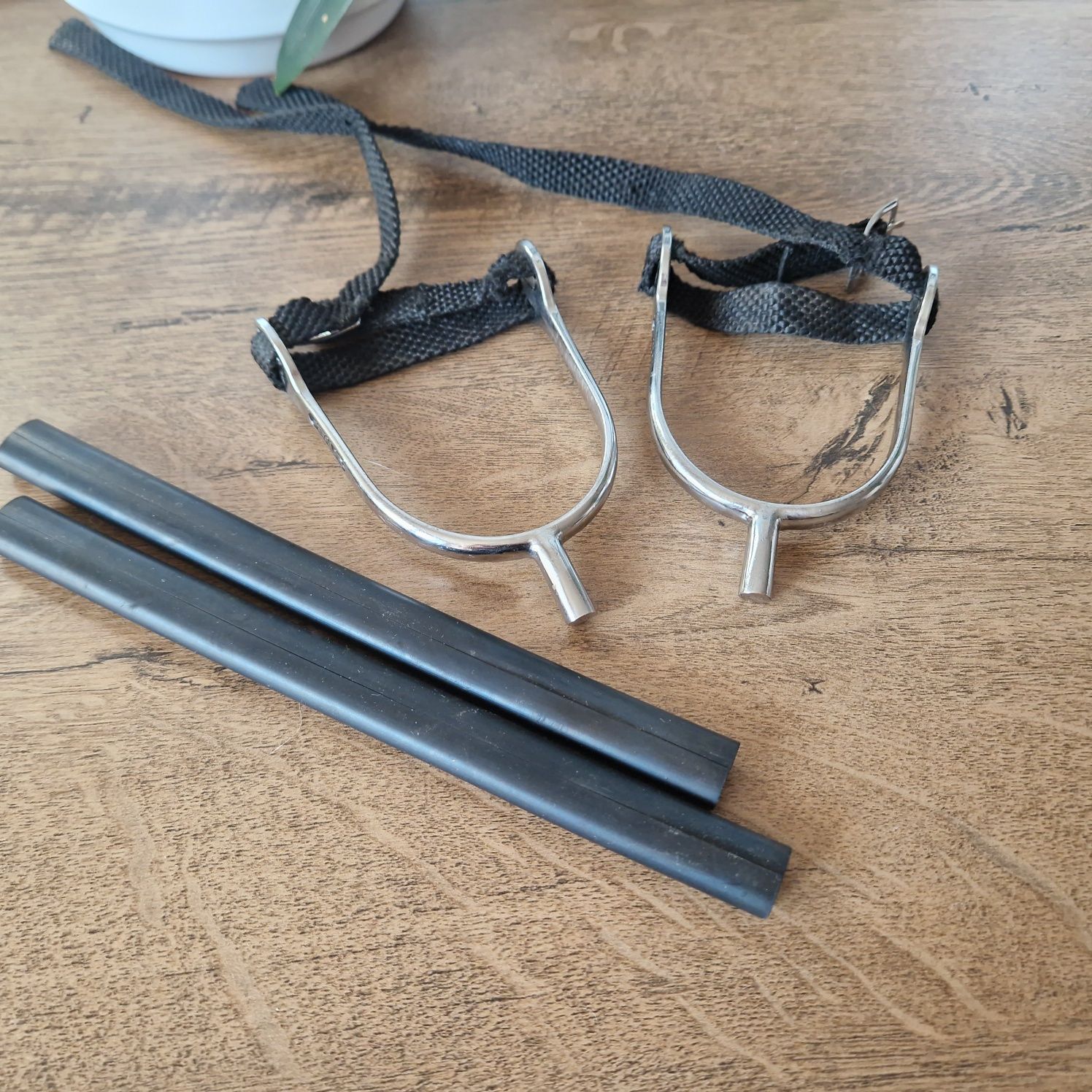 Ostrogi jeździeckie Metalab