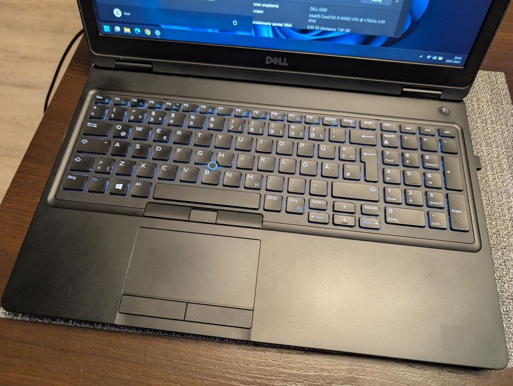 Dell latitude 5590 - stan bardzo dobry