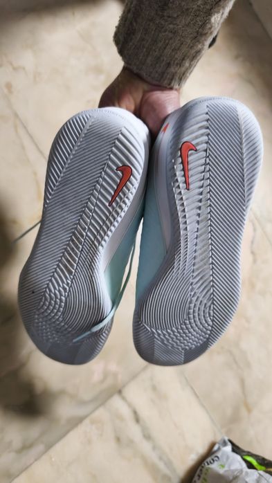 Tênis futsal Nike phantom gx club n° 42
